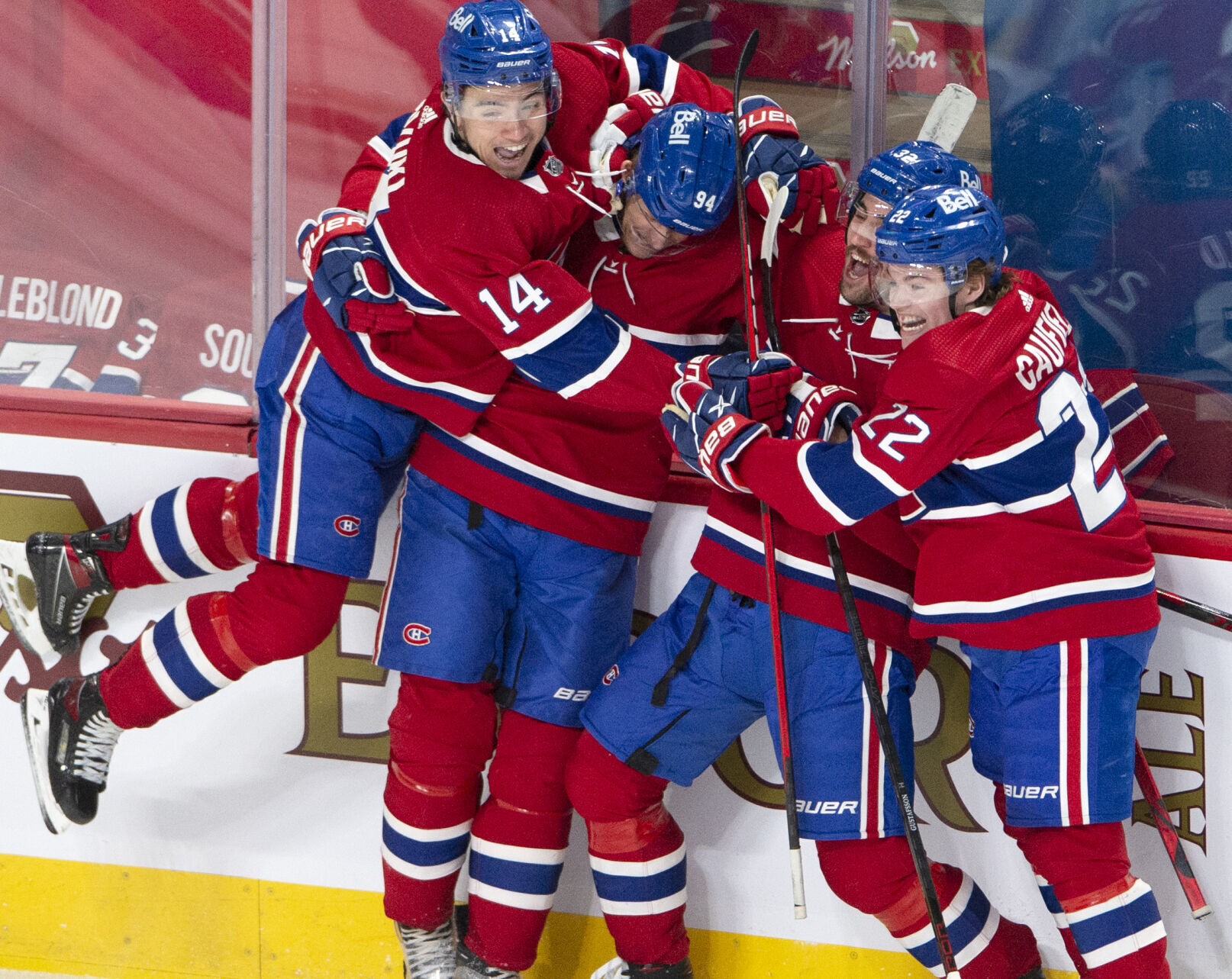 APTOPIX Maple Leafs Canadiens Hockey